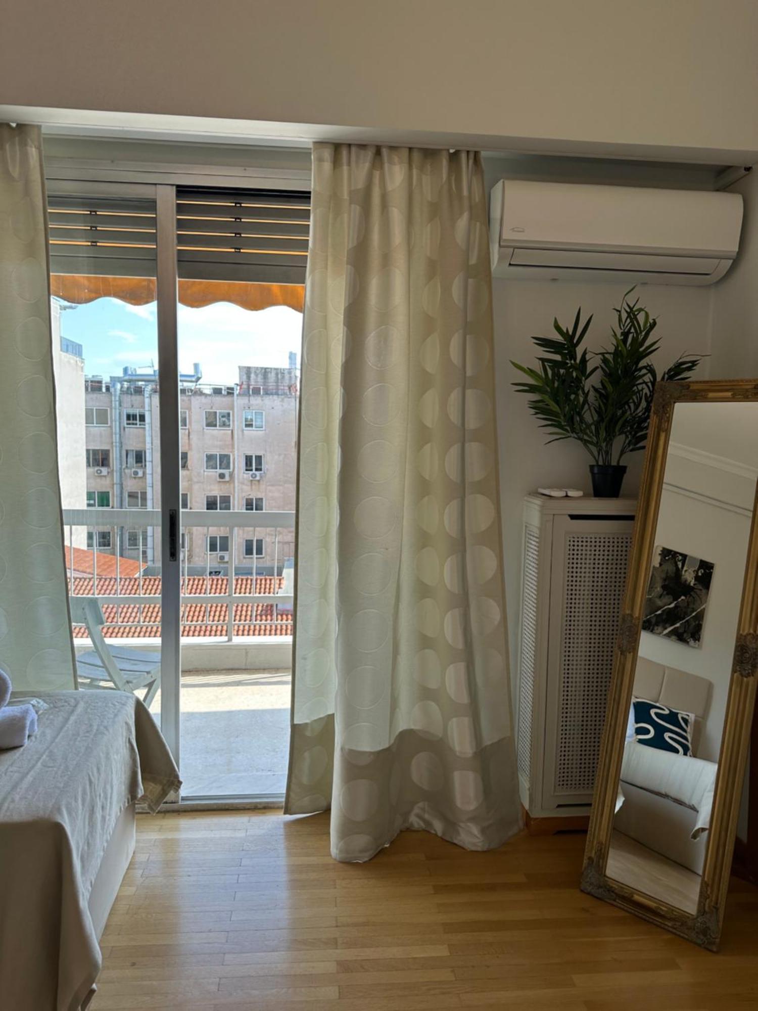 2 Bd Apt In Syntagma With Acropolis View Ateny Zewnętrze zdjęcie